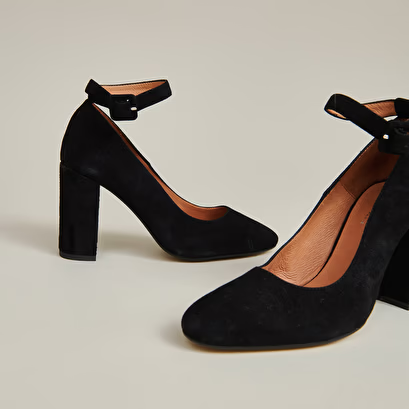 Babies à talons hauts